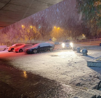 内地多处都落雪。网上图片