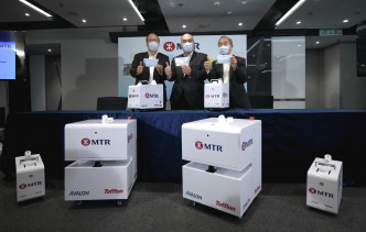 港鐵與本地生物科研公司共同研發「雙氧水霧化機械人」