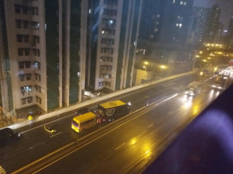 东九龙走廊3车相撞。香港突发事故报料区Benny Wong‎图片