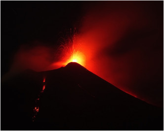 埃特納火山再次爆發。AP