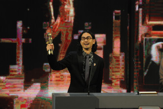 凭《狂舞派》黄修平获得「香港电影金像奖—新晋导演」。