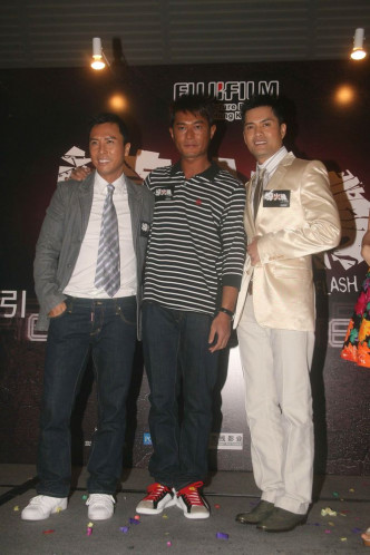 吕良伟与甄子丹曾于《导火綫》合作过。