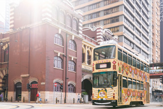 是次「贺年花车」车身是由香港电车及「天下猫猫一样猫」团队联手设计。电车图片