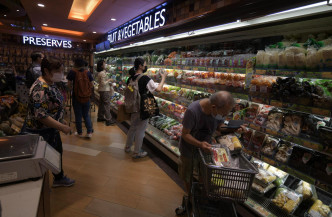 邵家輝倡政府改為要求超市派發現金券。
