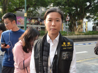 被問到房內是否有煙味時，陳家瑩表示仍有待進一步調查。