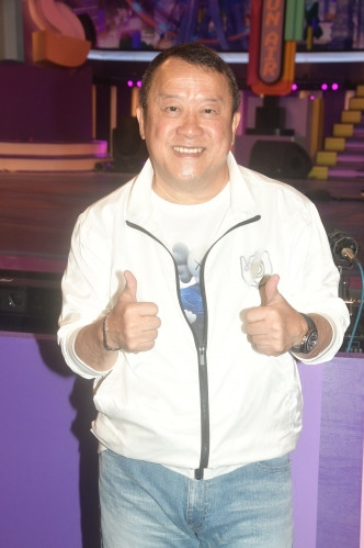 曾志伟在《开心大综艺》拜神时，指ViuTV收视得4点，题材偏门，只能与旗下J2台比较。
