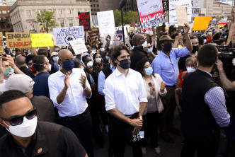 杜魯多出席反種族主義集會。AP資料圖片