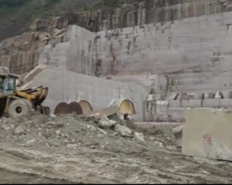 岑溪市天馬礦山一個花崗岩礦場。網圖