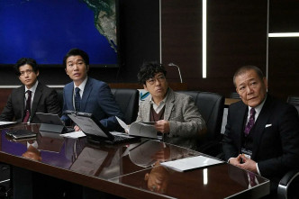 小栗旬与香川照之等主演的《日本沉没》，首集录得15.8%收视。