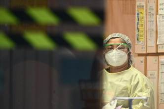聯合醫院爆發群組累計19人染病。