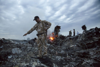 客机在乌克兰东部上空遭击落坠毁。AP资料图片
