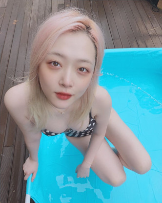 Sulli IG圖片