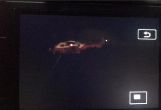 政府飞行服务队亦派出直升机到场协助。香港突发事故报料区FB图片