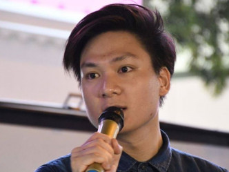 香港学生独立联盟召集人陈家驹被传弃保潜逃。fb图