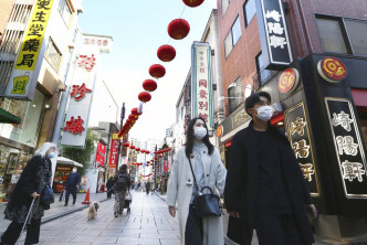据报日本拟明春开放外国团客入境。AP资料图片