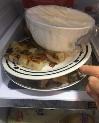 食物直接放進冰箱，不用保鮮紙。連登網上討論區圖片