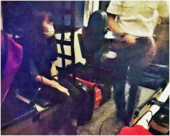 七人車上的26歲女乘客清醒被送往廣華醫院治理。