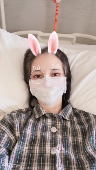 郑艳丽去年6月患厌食症入院。