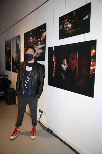 Tim拍攝「李小龍主題電車」舉行攝影展。