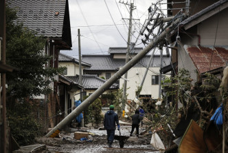 日本最近遭受颱風吹襲。AP圖片