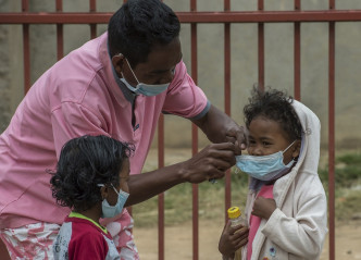 马达加斯加政府实行消毒运动。AP图片