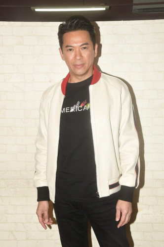 郭政鴻曾參加《第四屆新秀歌唱比賽》。