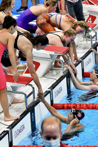 黄筠陶、杨珍美、何诗蓓及郑莉梅出战女子4x100米混合泳预赛。梁柏琛摄