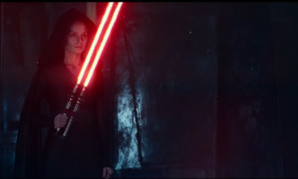 Rey疑堕入黑暗面。影片截图