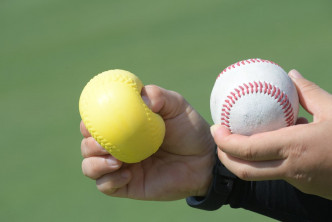 棒球总会从韩国引进软式海绵球。