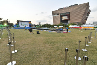 西九文化区艺术公园户外举办「香港跨年倒数演唱会」。