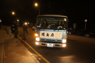 潘曉穎遺體晚上運抵葵涌殮房。徐裕民攝