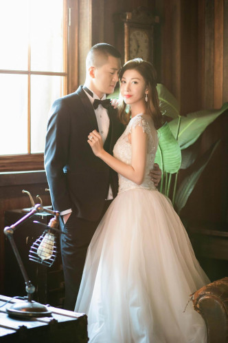 李彩华今年初与经营钢铁生意、拍拖半年的Eric Huang闪婚。