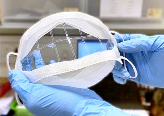 科大研發的透明口罩，能隔絕病毒和細菌。