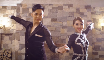 林颖彤早前与伍富桥推出合唱歌《迷魂阵》，并于MV中大跳拉丁舞。