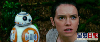 《星球⼤戰:原⼒覺醒》(Star Wars: The Rise of Skywalker)
Daisy Ridley 飾Rey Skywalker,⾃ 2015 年《星球⼤戰:原⼒覺醒》出場的 Rey,由⾃我懷疑的邊緣⾓⾊, 經歷連場出⽣入 死後始相信⾃⼰和擁抱原⼒,於去年的最終章終於煉成最強女性絕地武⼠。