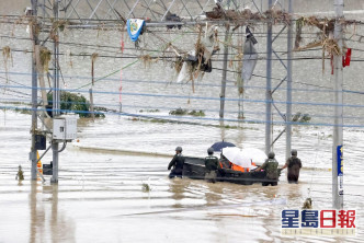 球磨村繼續有民眾獲救。AP圖片