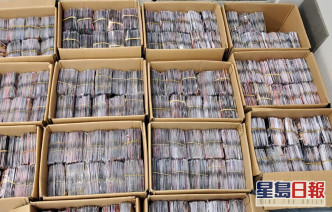 警方捡获一套制造伪制纸币工具，包括打印机。
