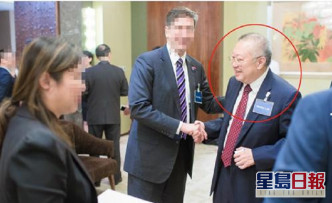 李亨利（紅圈）是一家美國在華公司合夥人。網上圖片