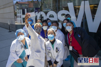 纽约护士庆祝「护士周」(Nurse's Week)。AP资料图片