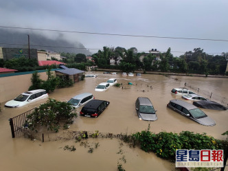 北阿坎德省多處被洪水淹沒。AP圖
