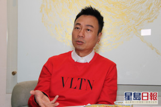 明白事理

祥仔喺TVB「無黨無派」，亦唔係TVB「親生仔」，視帝輸咗畀王浩信，他好明白當中道理。
