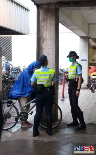 警方針對與單車及行人有關的交通罪行進行執法。圖:警方提供