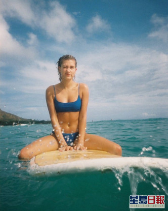 Hailey Baldwin是美国模特儿,亦是Justin Bieber的老婆,两人离合多时终于18年结婚。