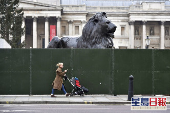 倫敦等部分地區實施最高四級防疫封鎖。AP資料圖片