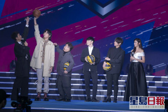 姜濤（右二）及Ian（右三）主演的《季前賽》，疑似有Stanley參演。