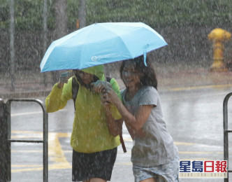 香港天文台发出今年首次红色暴雨警告信号。资料图片