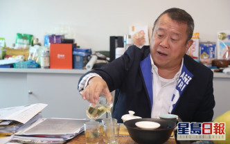 志伟希望透过饮茶文化，和公司上下沟通。