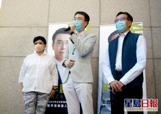 自由党荣誉主席田北俊及周梁淑怡到场支持李启迪参选。