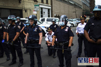 紐約市警隊有旗下有一個為數600人的便衣反罪案單位。AP