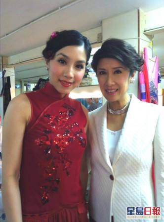 謝曉瑩和呂珊曾是同門歌手。